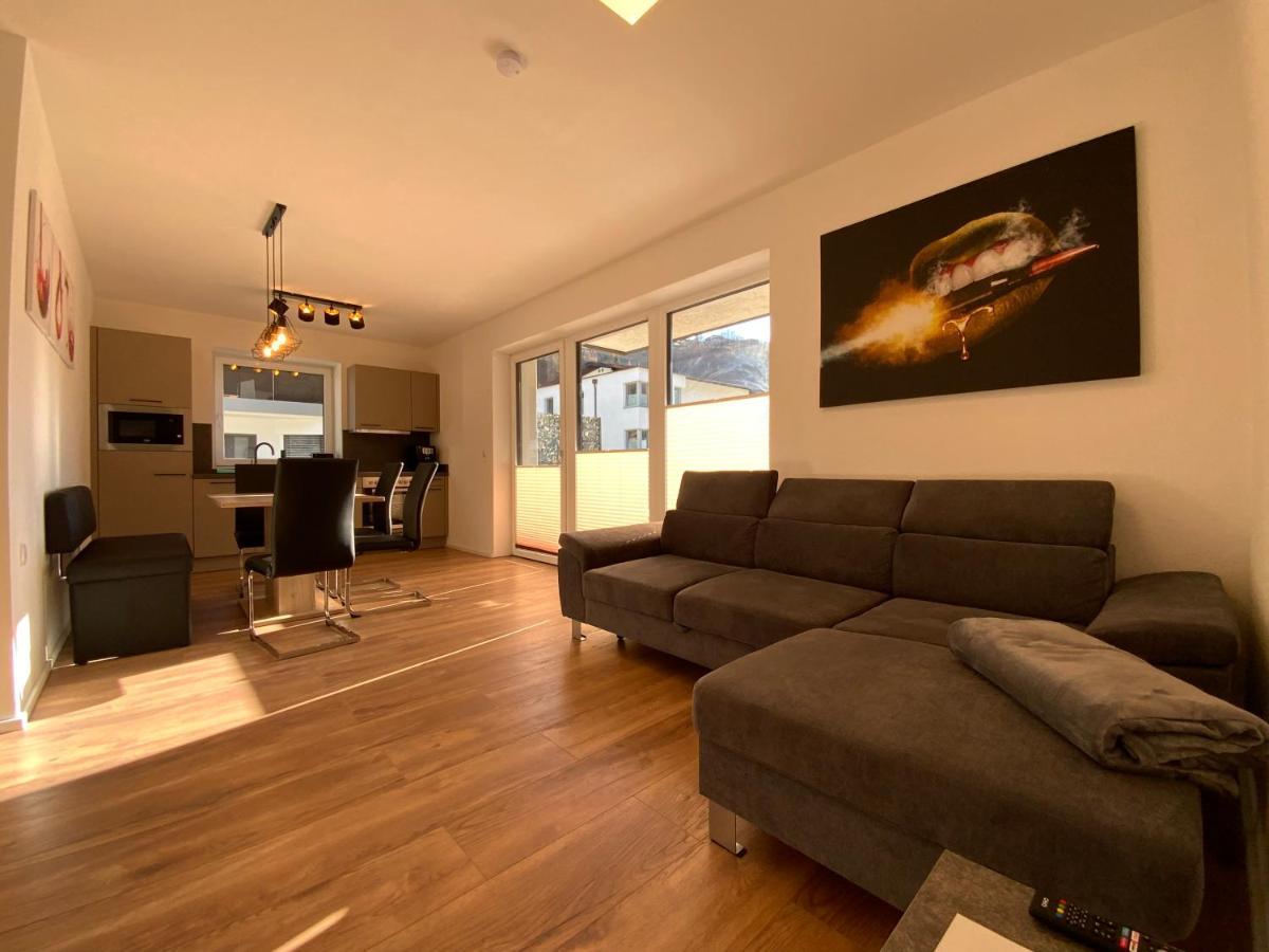 Deluxefort Fuer 10 Gaeste Mit Eigenem Whirlpool Und Fasssauna Imst Bagian luar foto