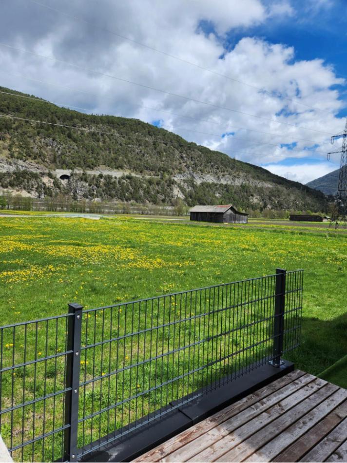 Deluxefort Fuer 10 Gaeste Mit Eigenem Whirlpool Und Fasssauna Imst Bagian luar foto