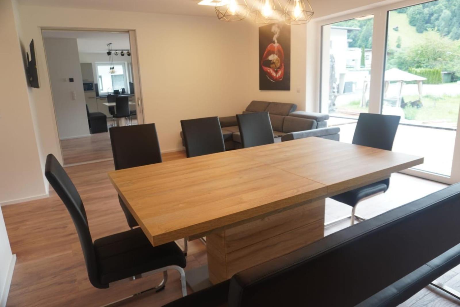 Deluxefort Fuer 10 Gaeste Mit Eigenem Whirlpool Und Fasssauna Imst Bagian luar foto