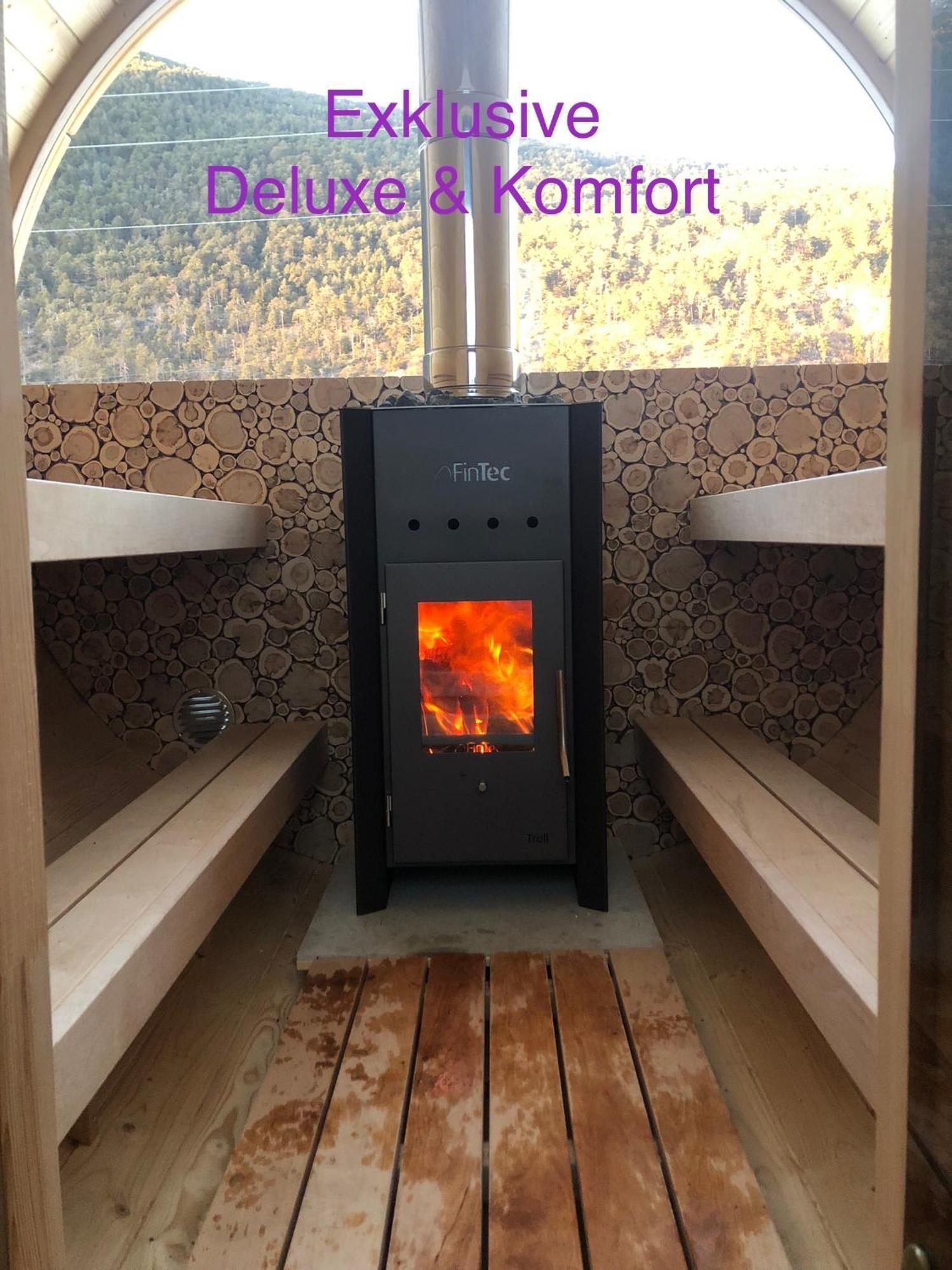 Deluxefort Fuer 10 Gaeste Mit Eigenem Whirlpool Und Fasssauna Imst Bagian luar foto